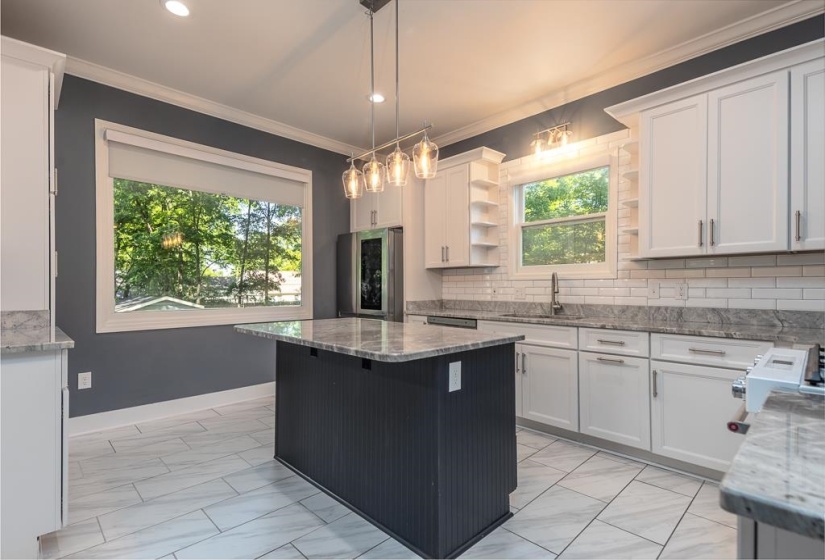 119 FENWICK DR, Memphis, Tennessee 38111, 3 Bedrooms Bedrooms, 6 Rooms Rooms,2 BathroomsBathrooms,Residential,For Sale,FENWICK,10219782