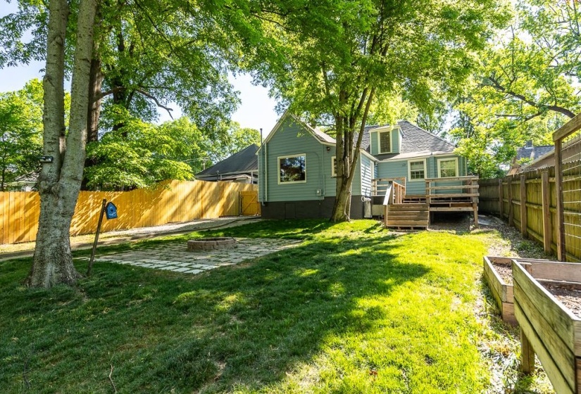 119 FENWICK DR, Memphis, Tennessee 38111, 3 Bedrooms Bedrooms, 6 Rooms Rooms,2 BathroomsBathrooms,Residential,For Sale,FENWICK,10219782