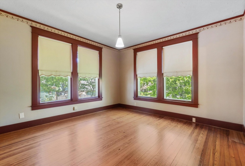 1662 FOREST AVE, Memphis, Tennessee 38112, 4 Bedrooms Bedrooms, 10 Rooms Rooms,2.1 BathroomsBathrooms,Residential,For Sale,FOREST,10219785