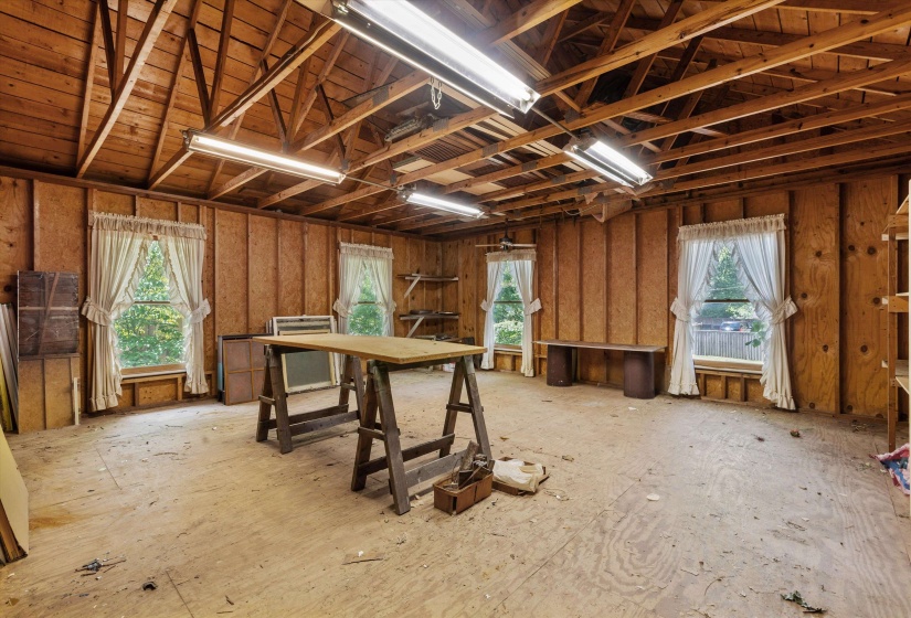1662 FOREST AVE, Memphis, Tennessee 38112, 4 Bedrooms Bedrooms, 10 Rooms Rooms,2.1 BathroomsBathrooms,Residential,For Sale,FOREST,10219785