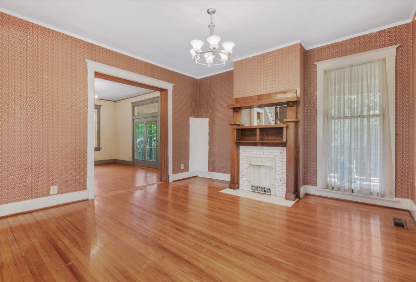 1662 FOREST AVE, Memphis, Tennessee 38112, 4 Bedrooms Bedrooms, 10 Rooms Rooms,2.1 BathroomsBathrooms,Residential,For Sale,FOREST,10219785