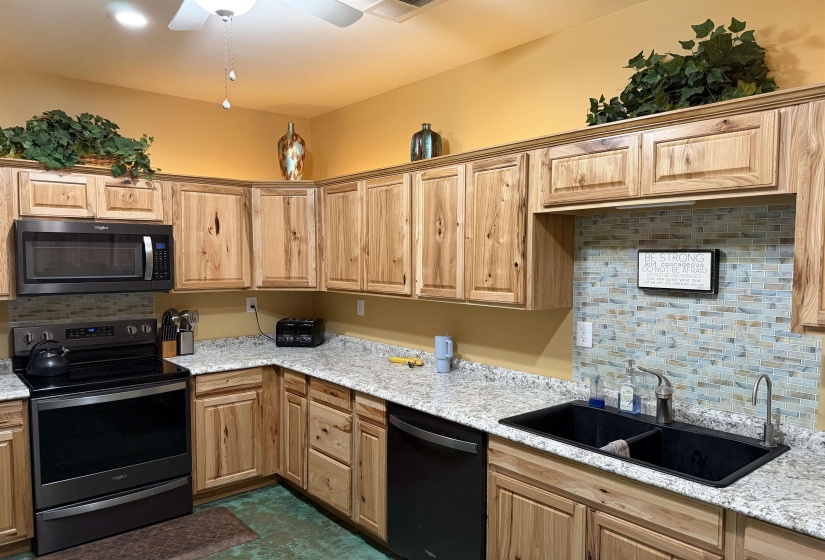 710 HARLON IRON RD, Adamsville, Tennessee 38310, 4 Bedrooms Bedrooms, 12 Rooms Rooms,2 BathroomsBathrooms,Residential,For Sale,HARLON IRON,10219787