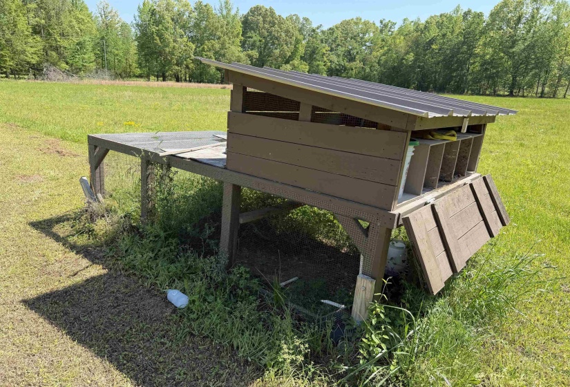 710 HARLON IRON RD, Adamsville, Tennessee 38310, 4 Bedrooms Bedrooms, 12 Rooms Rooms,2 BathroomsBathrooms,Residential,For Sale,HARLON IRON,10219787