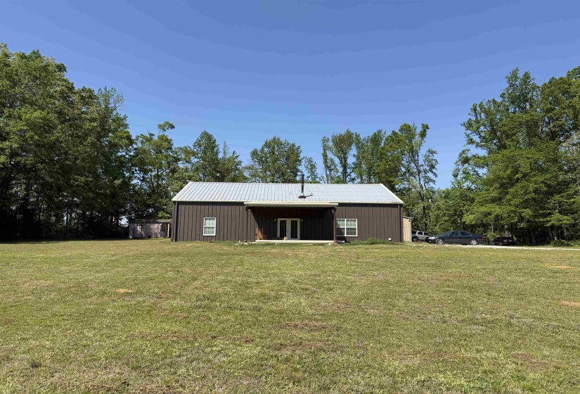 710 HARLON IRON RD, Adamsville, Tennessee 38310, 4 Bedrooms Bedrooms, 12 Rooms Rooms,2 BathroomsBathrooms,Residential,For Sale,HARLON IRON,10219787