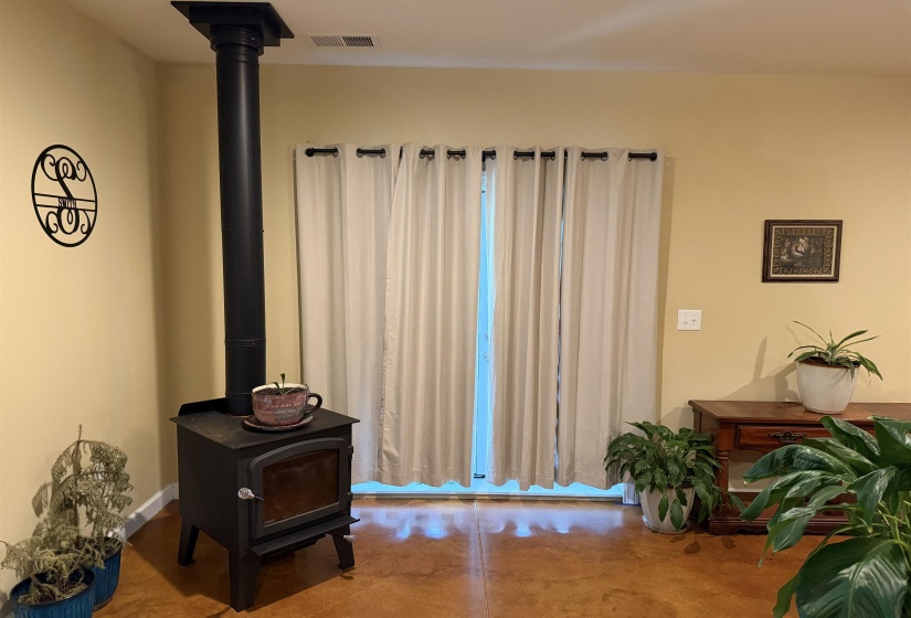 710 HARLON IRON RD, Adamsville, Tennessee 38310, 4 Bedrooms Bedrooms, 12 Rooms Rooms,2 BathroomsBathrooms,Residential,For Sale,HARLON IRON,10219787