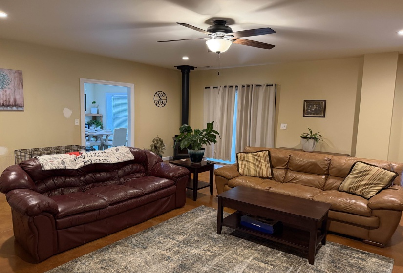 710 HARLON IRON RD, Adamsville, Tennessee 38310, 4 Bedrooms Bedrooms, 12 Rooms Rooms,2 BathroomsBathrooms,Residential,For Sale,HARLON IRON,10219787