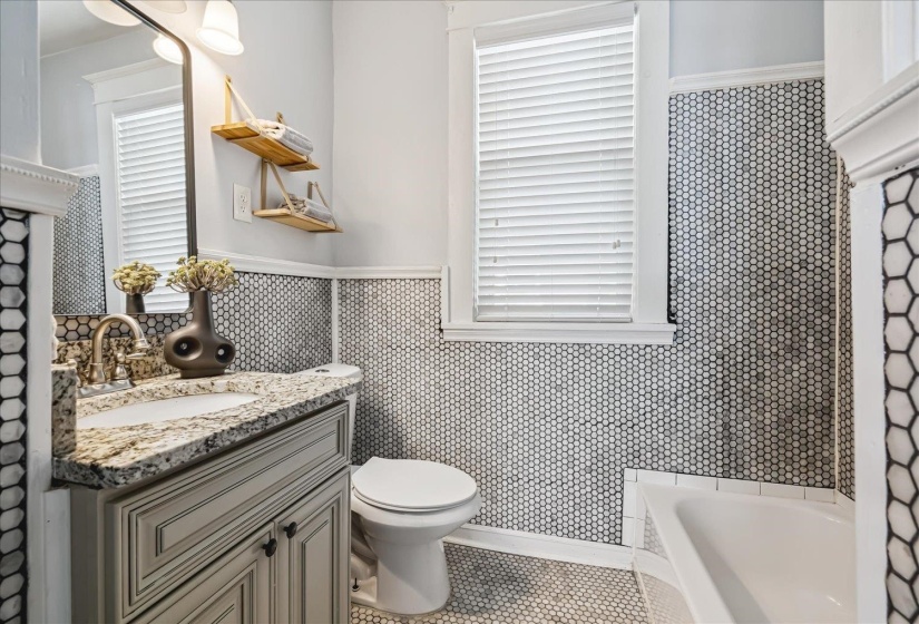 1583 VANCE AVE, Memphis, Tennessee 38104, 3 Bedrooms Bedrooms, 8 Rooms Rooms,2 BathroomsBathrooms,Residential,For Sale,VANCE,10219789