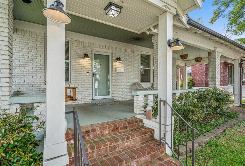 1583 VANCE AVE, Memphis, Tennessee 38104, 3 Bedrooms Bedrooms, 8 Rooms Rooms,2 BathroomsBathrooms,Residential,For Sale,VANCE,10219789
