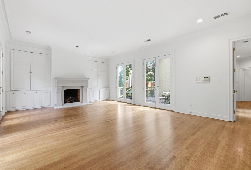 6303 MASSEY OAKS CV, Memphis, Tennessee 38120, 5 Bedrooms Bedrooms, 10 Rooms Rooms,3.2 BathroomsBathrooms,Residential,For Sale,MASSEY OAKS,10219792