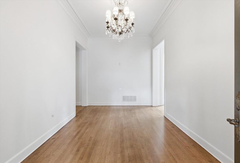 6303 MASSEY OAKS CV, Memphis, Tennessee 38120, 5 Bedrooms Bedrooms, 10 Rooms Rooms,3.2 BathroomsBathrooms,Residential,For Sale,MASSEY OAKS,10219792