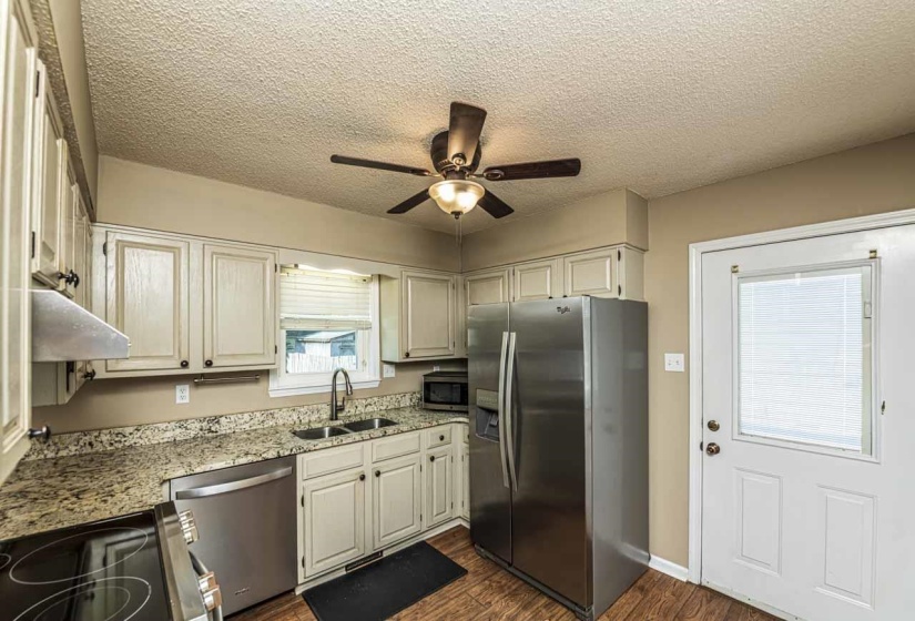 1163 MCLAUGHLIN DR, Munford, Tennessee 38058, 3 Bedrooms Bedrooms, 6 Rooms Rooms,2 BathroomsBathrooms,Residential,For Sale,MCLAUGHLIN,10219795