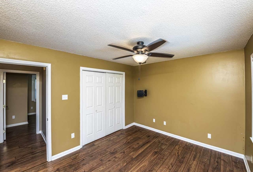 1163 MCLAUGHLIN DR, Munford, Tennessee 38058, 3 Bedrooms Bedrooms, 6 Rooms Rooms,2 BathroomsBathrooms,Residential,For Sale,MCLAUGHLIN,10219795