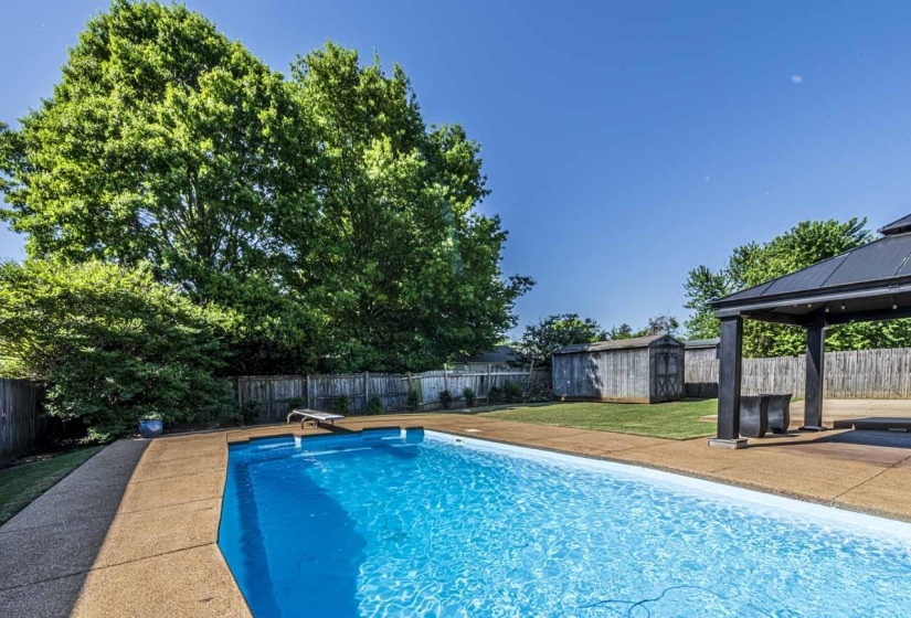 1163 MCLAUGHLIN DR, Munford, Tennessee 38058, 3 Bedrooms Bedrooms, 6 Rooms Rooms,2 BathroomsBathrooms,Residential,For Sale,MCLAUGHLIN,10219795