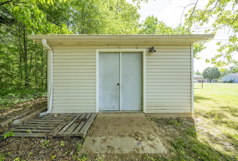 220 LINDEN LN, Adamsville, Tennessee 38310, 3 Bedrooms Bedrooms, 7 Rooms Rooms,2 BathroomsBathrooms,Residential,For Sale,LINDEN,10219796