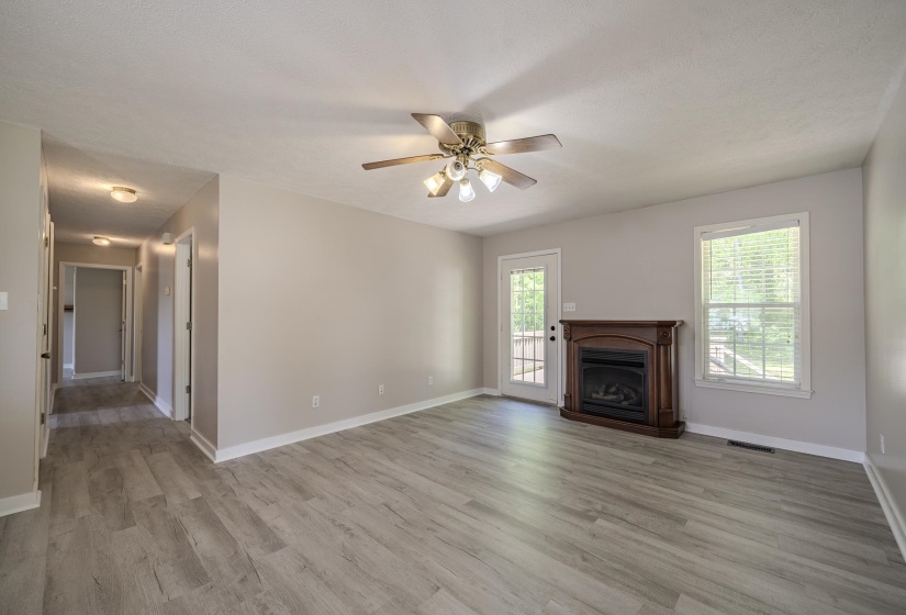 220 LINDEN LN, Adamsville, Tennessee 38310, 3 Bedrooms Bedrooms, 7 Rooms Rooms,2 BathroomsBathrooms,Residential,For Sale,LINDEN,10219796