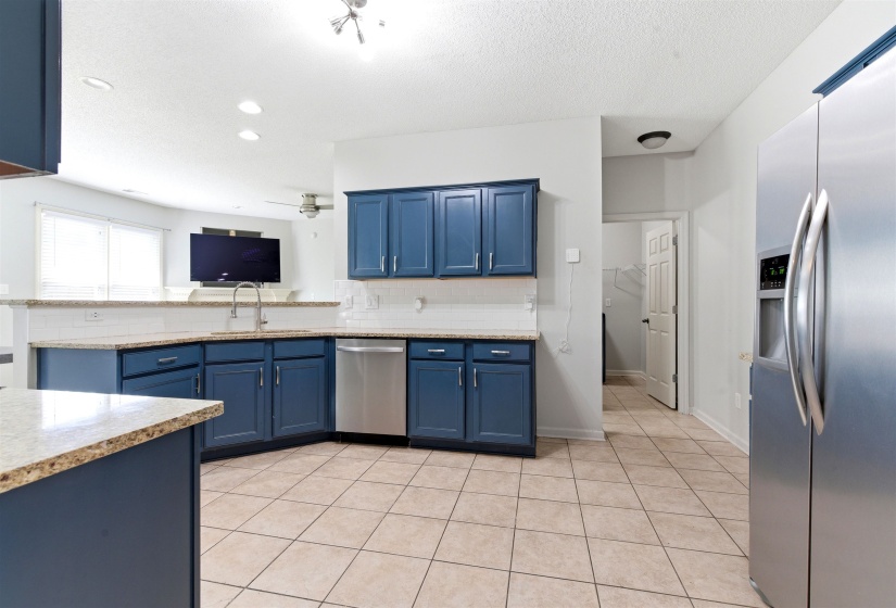 4669 SHIRA DR, Bartlett, Tennessee 38002, 4 Bedrooms Bedrooms, 8 Rooms Rooms,2.1 BathroomsBathrooms,Residential,For Sale,SHIRA,10219797