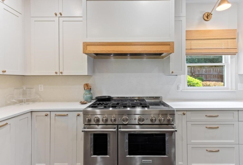 2880 BELFORT DR, Germantown, Tennessee 38138, 5 Bedrooms Bedrooms, 10 Rooms Rooms,3.2 BathroomsBathrooms,Residential,For Sale,BELFORT,10219800