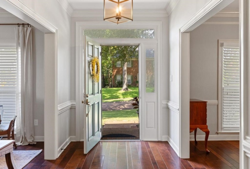 2880 BELFORT DR, Germantown, Tennessee 38138, 5 Bedrooms Bedrooms, 10 Rooms Rooms,3.2 BathroomsBathrooms,Residential,For Sale,BELFORT,10219800