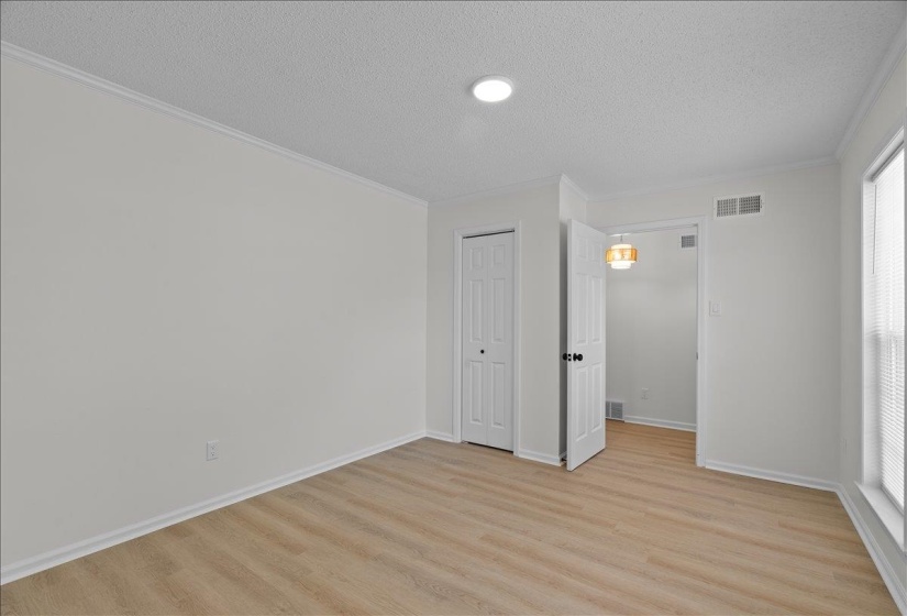 3083 LIVE OAK ST, Memphis, Tennessee 38115, 4 Bedrooms Bedrooms, 7 Rooms Rooms,2 BathroomsBathrooms,Residential,For Sale,LIVE OAK,10219806