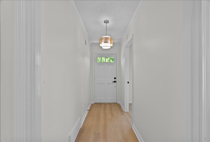 3083 LIVE OAK ST, Memphis, Tennessee 38115, 4 Bedrooms Bedrooms, 7 Rooms Rooms,2 BathroomsBathrooms,Residential,For Sale,LIVE OAK,10219806