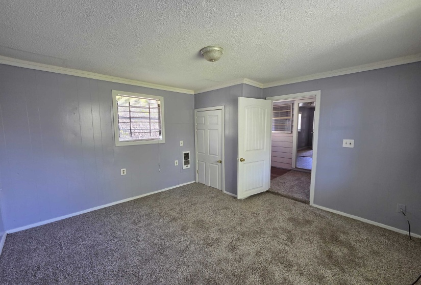 1320 FAXON AVE, Memphis, Tennessee 38104-6840, 2 Bedrooms Bedrooms, 5 Rooms Rooms,1 BathroomBathrooms,Rental Properties,For Sale,FAXON,10219854