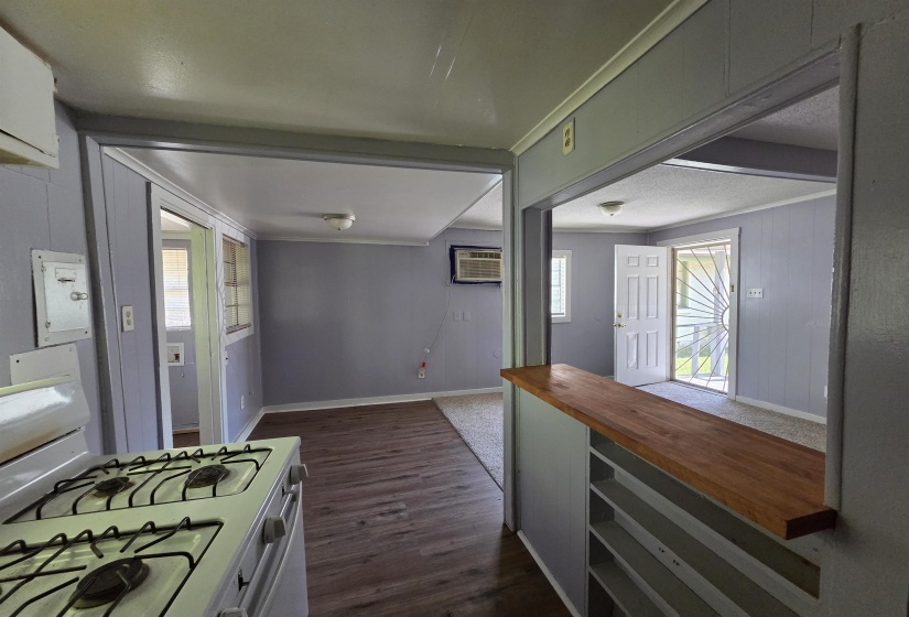 1320 FAXON AVE, Memphis, Tennessee 38104-6840, 2 Bedrooms Bedrooms, 5 Rooms Rooms,1 BathroomBathrooms,Rental Properties,For Sale,FAXON,10219854