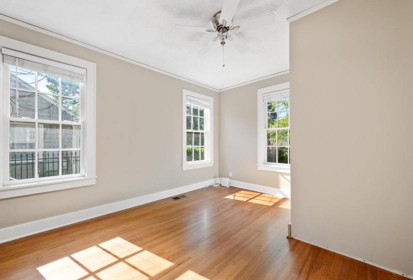 3592 COWDEN AVE, Memphis, Tennessee 38111, 3 Bedrooms Bedrooms, 7 Rooms Rooms,2 BathroomsBathrooms,Residential,For Sale,COWDEN,10219811