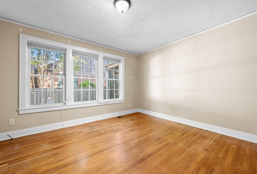 3592 COWDEN AVE, Memphis, Tennessee 38111, 3 Bedrooms Bedrooms, 7 Rooms Rooms,2 BathroomsBathrooms,Residential,For Sale,COWDEN,10219811