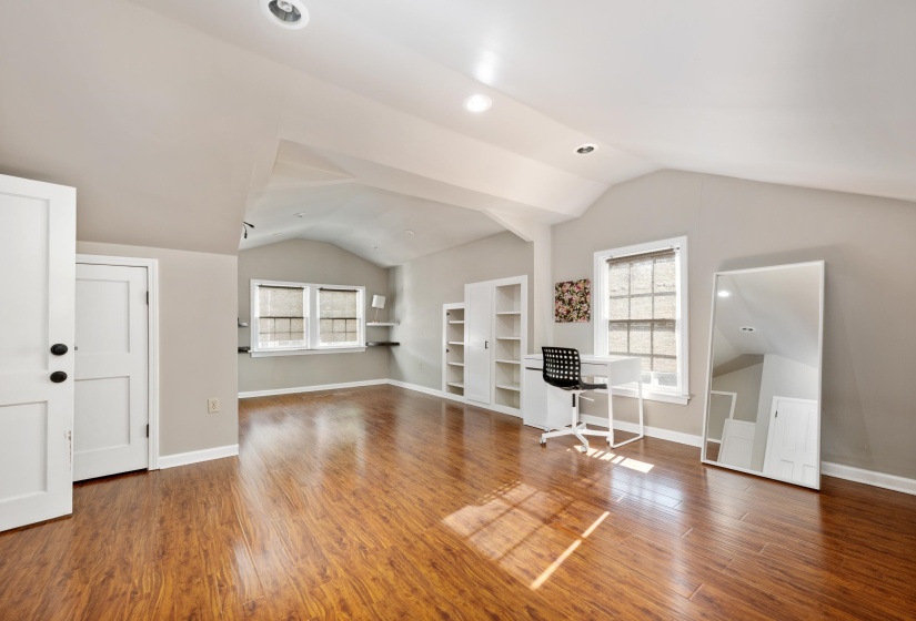 3592 COWDEN AVE, Memphis, Tennessee 38111, 3 Bedrooms Bedrooms, 7 Rooms Rooms,2 BathroomsBathrooms,Residential,For Sale,COWDEN,10219811