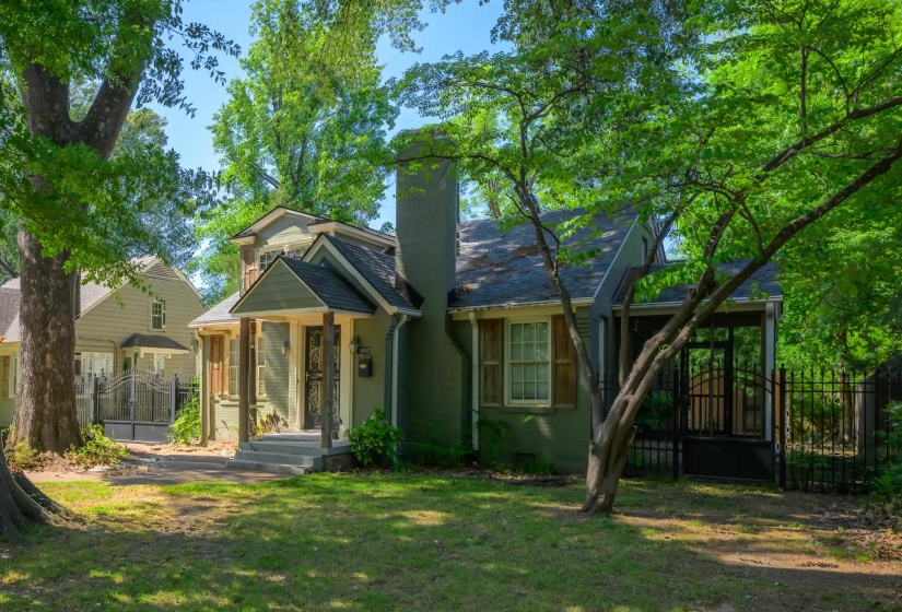 3592 COWDEN AVE, Memphis, Tennessee 38111, 3 Bedrooms Bedrooms, 7 Rooms Rooms,2 BathroomsBathrooms,Residential,For Sale,COWDEN,10219811