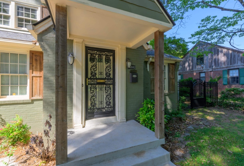 3592 COWDEN AVE, Memphis, Tennessee 38111, 3 Bedrooms Bedrooms, 7 Rooms Rooms,2 BathroomsBathrooms,Residential,For Sale,COWDEN,10219811