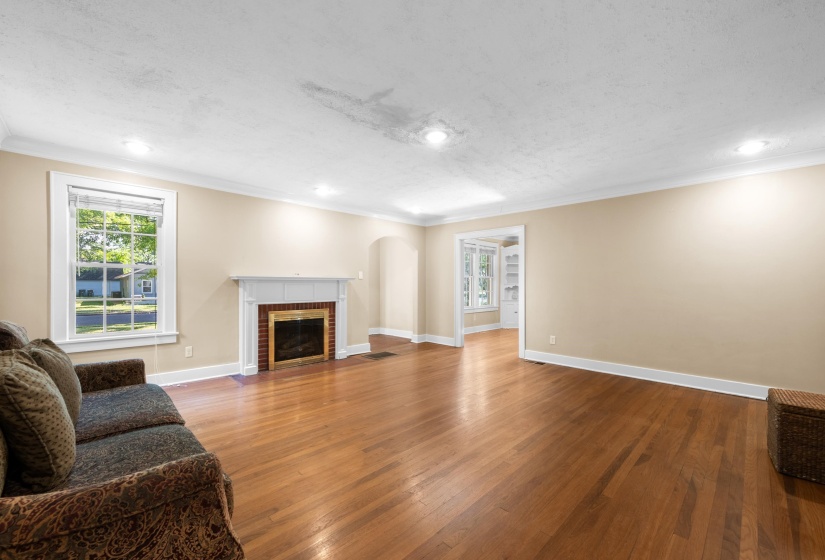3592 COWDEN AVE, Memphis, Tennessee 38111, 3 Bedrooms Bedrooms, 7 Rooms Rooms,2 BathroomsBathrooms,Residential,For Sale,COWDEN,10219811