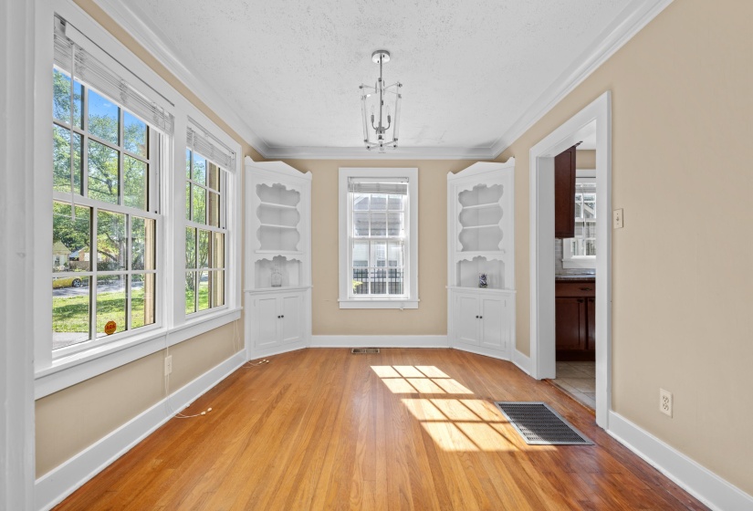 3592 COWDEN AVE, Memphis, Tennessee 38111, 3 Bedrooms Bedrooms, 7 Rooms Rooms,2 BathroomsBathrooms,Residential,For Sale,COWDEN,10219811