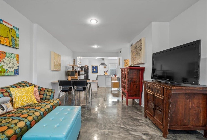 510 PEABODY SQ, Memphis, Tennessee 38104, 2 Bedrooms Bedrooms, 5 Rooms Rooms,1.1 BathroomsBathrooms,Residential,For Sale,PEABODY,10219817