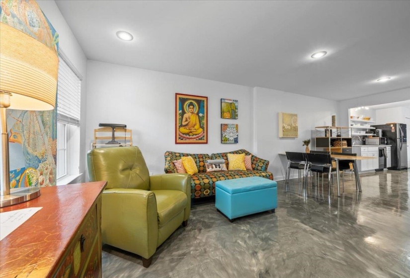 510 PEABODY SQ, Memphis, Tennessee 38104, 2 Bedrooms Bedrooms, 5 Rooms Rooms,1.1 BathroomsBathrooms,Residential,For Sale,PEABODY,10219817