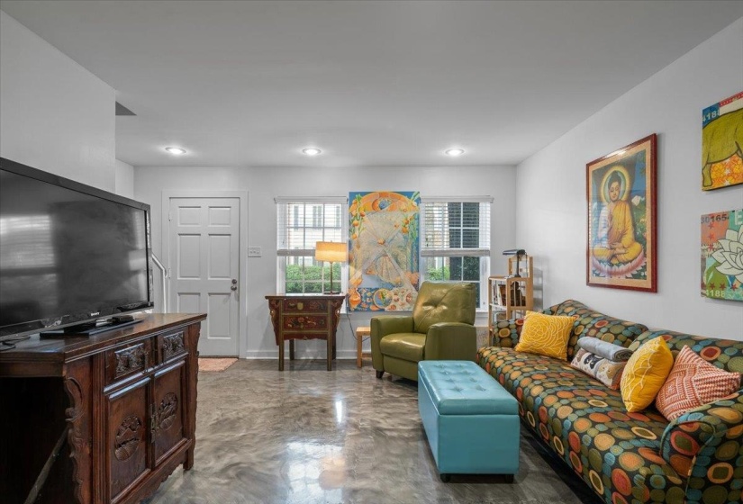510 PEABODY SQ, Memphis, Tennessee 38104, 2 Bedrooms Bedrooms, 5 Rooms Rooms,1.1 BathroomsBathrooms,Residential,For Sale,PEABODY,10219817