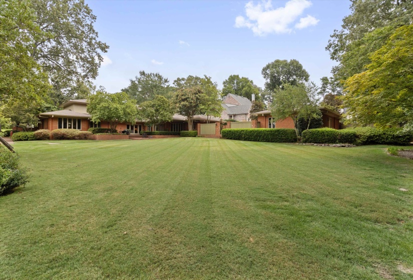 4501 MINDEN RD, Memphis, Tennessee 38117, 6 Bedrooms Bedrooms, 12 Rooms Rooms,3.2 BathroomsBathrooms,Residential,For Sale,MINDEN,10219818