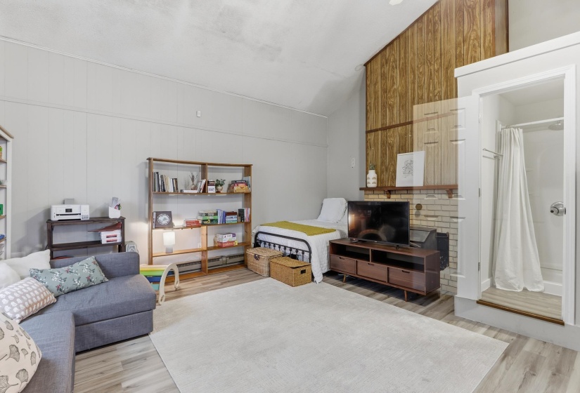 566 READ ST, Memphis, Tennessee 38122, 4 Bedrooms Bedrooms, 7 Rooms Rooms,2 BathroomsBathrooms,Residential,For Sale,READ,10219828