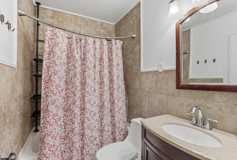 566 READ ST, Memphis, Tennessee 38122, 4 Bedrooms Bedrooms, 7 Rooms Rooms,2 BathroomsBathrooms,Residential,For Sale,READ,10219828