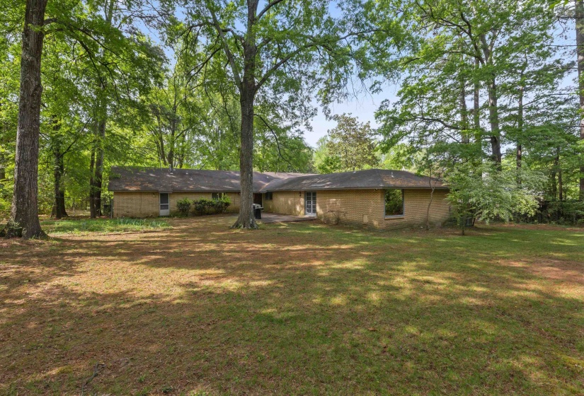 5476 SHADY GROVE TER, Memphis, Tennessee 38120, 4 Bedrooms Bedrooms, 9 Rooms Rooms,3.2 BathroomsBathrooms,Residential,For Sale,SHADY GROVE,10219860