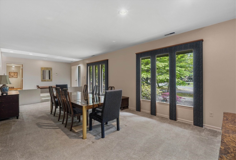 LIVING/DINING ROOM AREA (26 x 14) -              Current Owner using space for Dining only.                                                                     Living Room (16 x 14) with ample space for dining area (14x09).