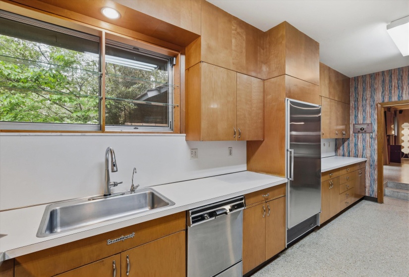 5476 SHADY GROVE TER, Memphis, Tennessee 38120, 4 Bedrooms Bedrooms, 9 Rooms Rooms,3.2 BathroomsBathrooms,Residential,For Sale,SHADY GROVE,10219860