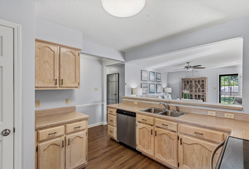 404 PURPLE FINCH CV, Collierville, Tennessee 38017, 3 Bedrooms Bedrooms, 5 Rooms Rooms,2 BathroomsBathrooms,Residential,For Sale,PURPLE FINCH,10219866