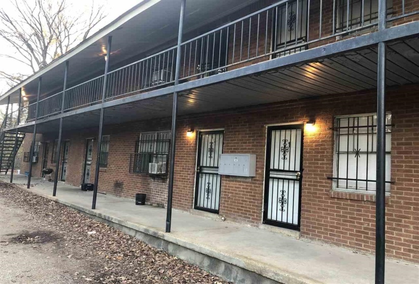 273 GASTON AVE, Memphis, Tennessee 38106, 2 Bedrooms Bedrooms, 5 Rooms Rooms,1 BathroomBathrooms,Rental Properties,For Sale,GASTON,10219893