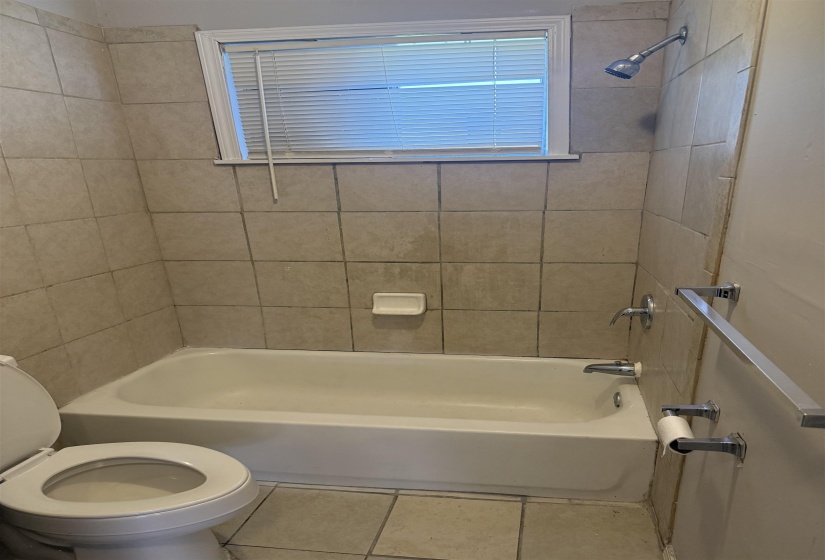 273 GASTON AVE, Memphis, Tennessee 38106, 2 Bedrooms Bedrooms, 5 Rooms Rooms,1 BathroomBathrooms,Rental Properties,For Sale,GASTON,10219893