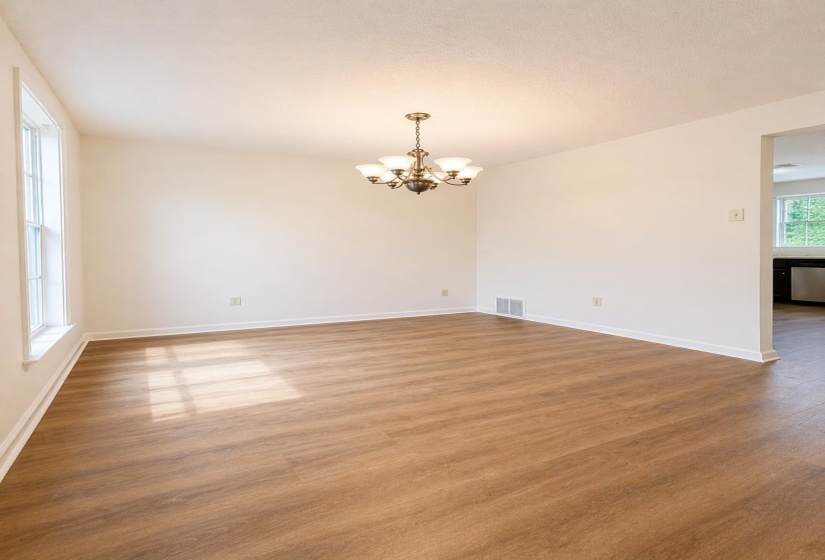 7420 DALWHINNIE TRL, Cordova, Tennessee 38018, 3 Bedrooms Bedrooms, 6 Rooms Rooms,2.1 BathroomsBathrooms,Rental Properties,For Sale,DALWHINNIE,10219895