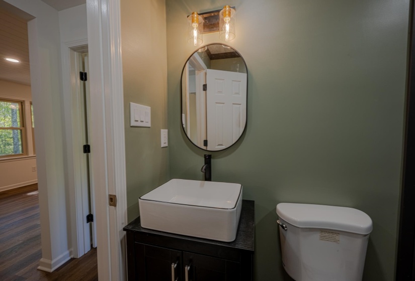 3560 CHARLES BARTLETT RD, Millington, Tennessee 38053, 3 Bedrooms Bedrooms, 5 Rooms Rooms,1 BathroomBathrooms,Residential,For Sale,CHARLES BARTLETT,10207974