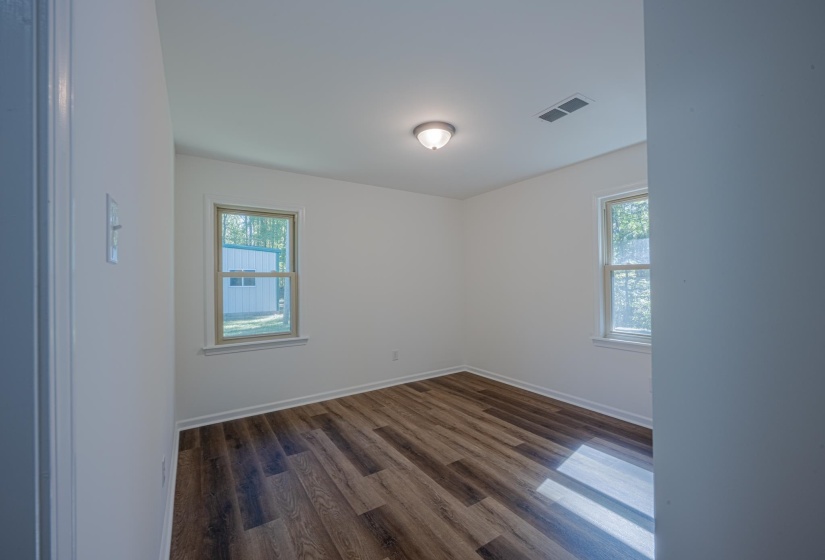 3560 CHARLES BARTLETT RD, Millington, Tennessee 38053, 3 Bedrooms Bedrooms, 5 Rooms Rooms,1 BathroomBathrooms,Residential,For Sale,CHARLES BARTLETT,10207974