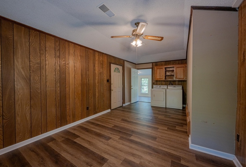 3560 CHARLES BARTLETT RD, Millington, Tennessee 38053, 3 Bedrooms Bedrooms, 5 Rooms Rooms,1 BathroomBathrooms,Residential,For Sale,CHARLES BARTLETT,10207974