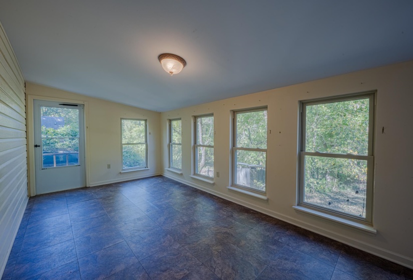 3560 CHARLES BARTLETT RD, Millington, Tennessee 38053, 3 Bedrooms Bedrooms, 5 Rooms Rooms,1 BathroomBathrooms,Residential,For Sale,CHARLES BARTLETT,10207974
